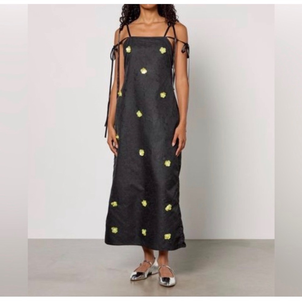 DREAM - Black Floral Applique‎ Midi Dress Square Neck Tie Shoulder Ribbon Detail